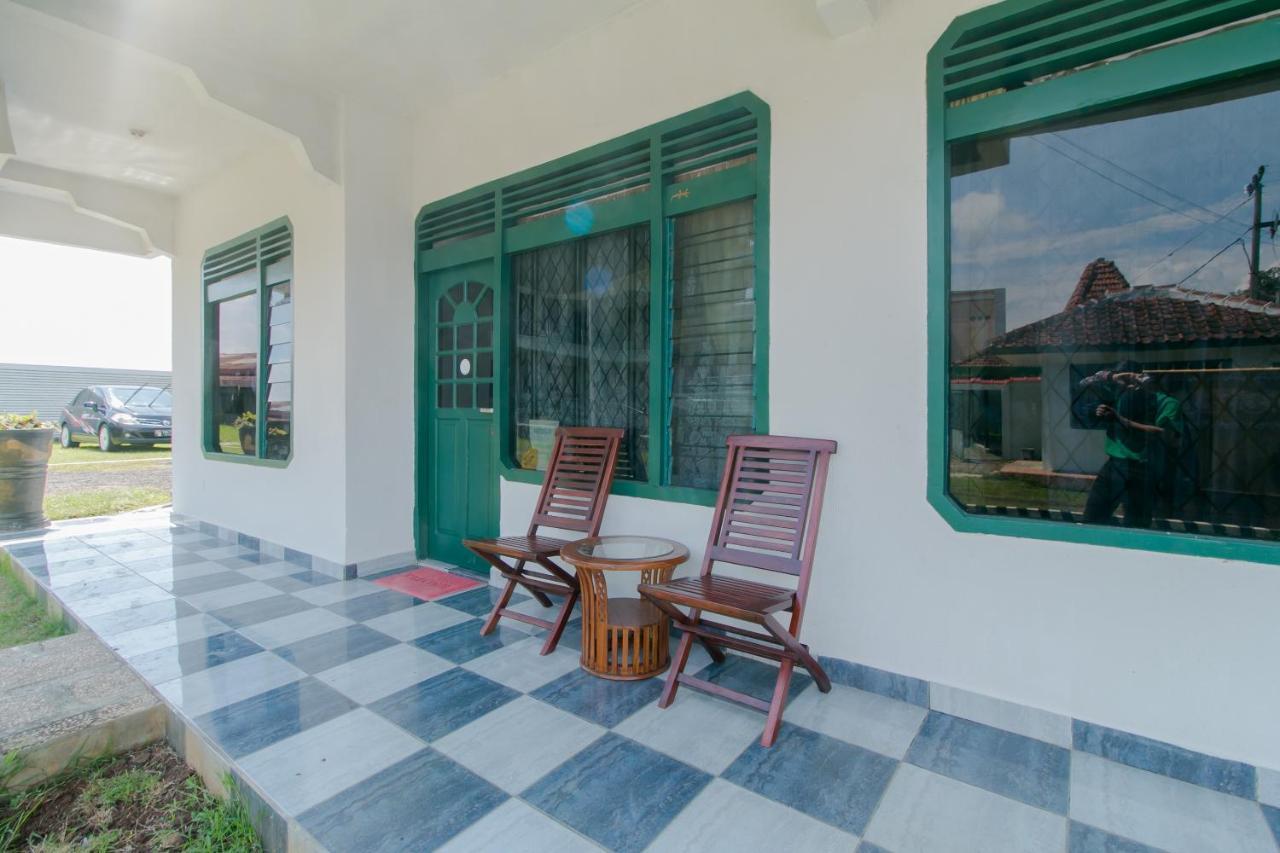 Oyo 2858 Vafa Guesthouse سيانجور المظهر الخارجي الصورة