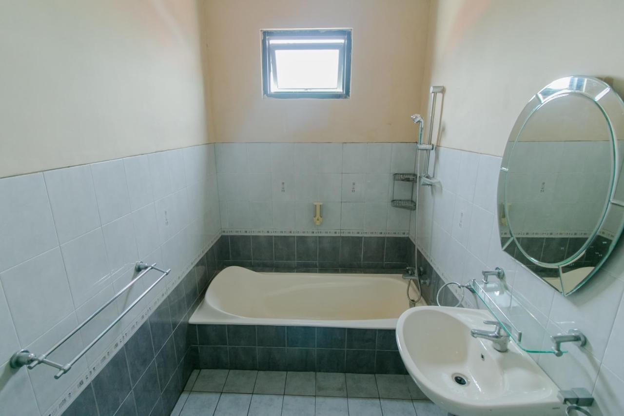 Oyo 2858 Vafa Guesthouse سيانجور المظهر الخارجي الصورة